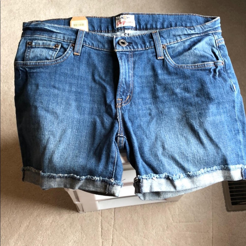 Fossil Cuffed Jean Shorts